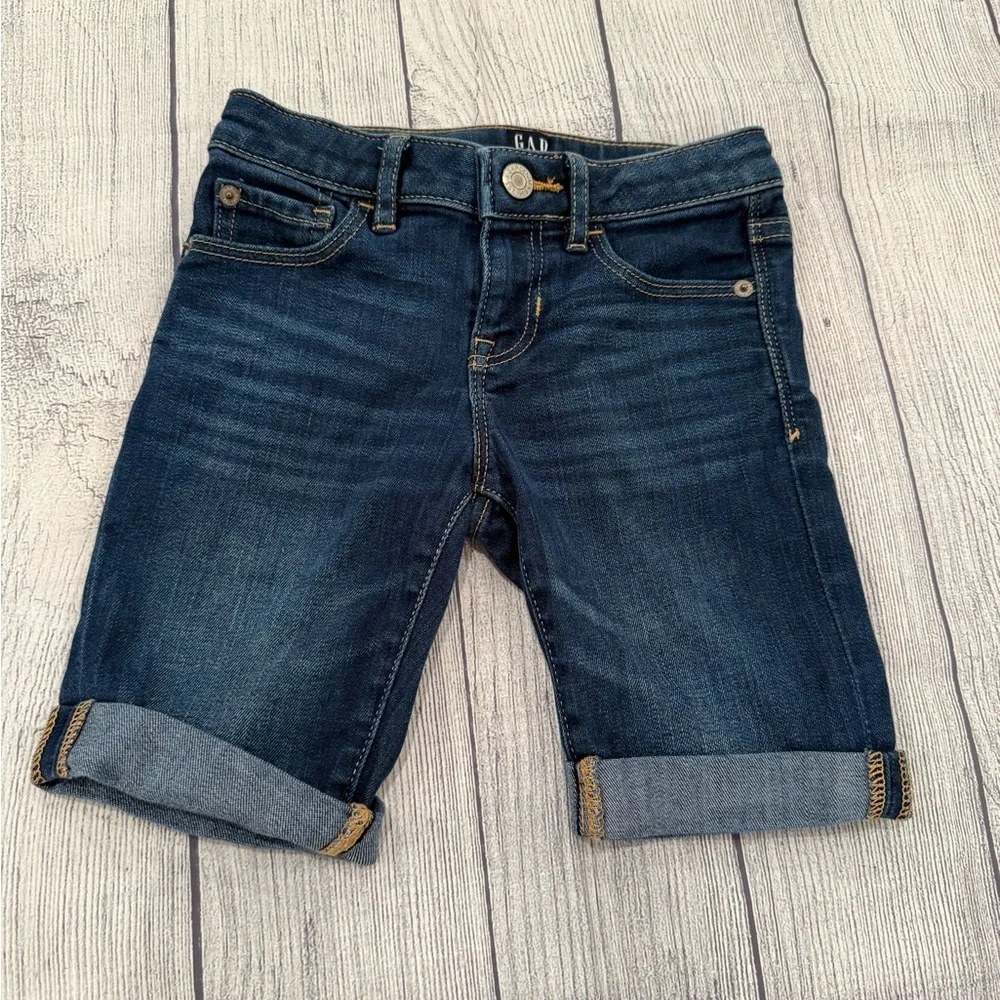 GAP Blue Jeans regular stretch Bermuda shorts /size 6
